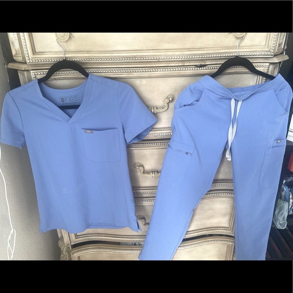 WearFigs Scrubs Set | CEIL BLUE | XXS | Catarina Top + YOLA Pants